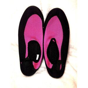 Water Shoes Woman's Pink Size 7-8 Good Condition